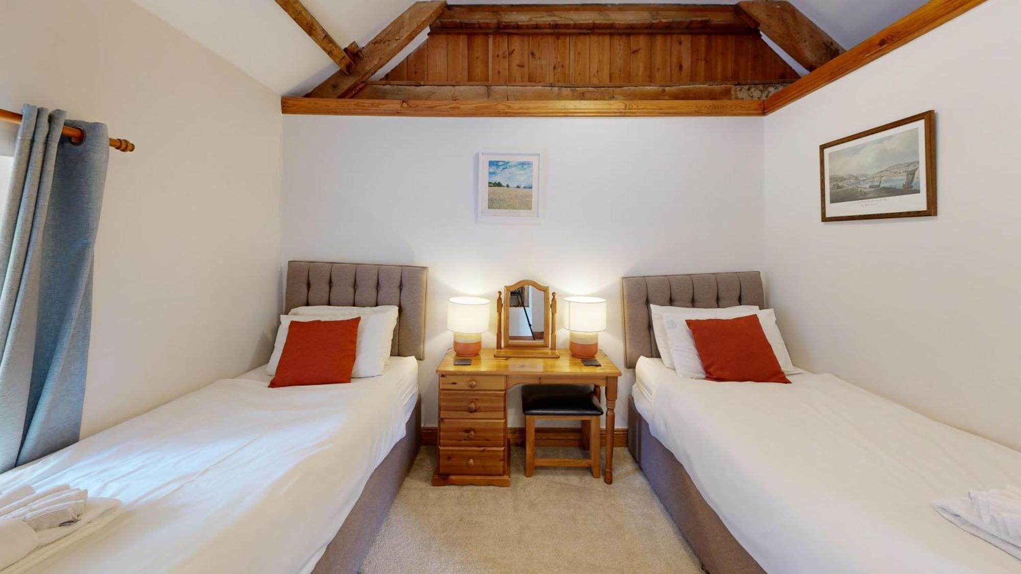 Swansea Valley Holiday Cottages Cilybebyll Ngoại thất bức ảnh